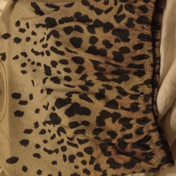 Gaze woman's blouson leopard print long sleeve top, size medium, leopard print - Picture 3 of 7